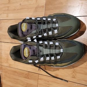 Air Max 95 Essential 'Olive Canvas